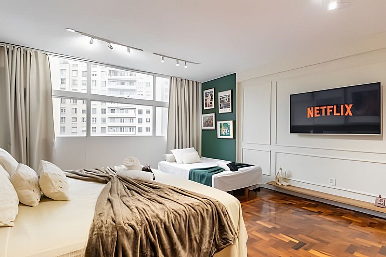 Tarsila no Mirante do Vale