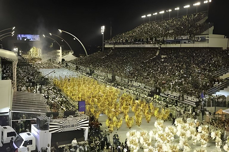 Tarsila no Mirante do Vale