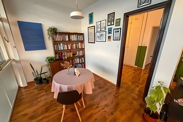 Airbnb com cara de Casa no Copan